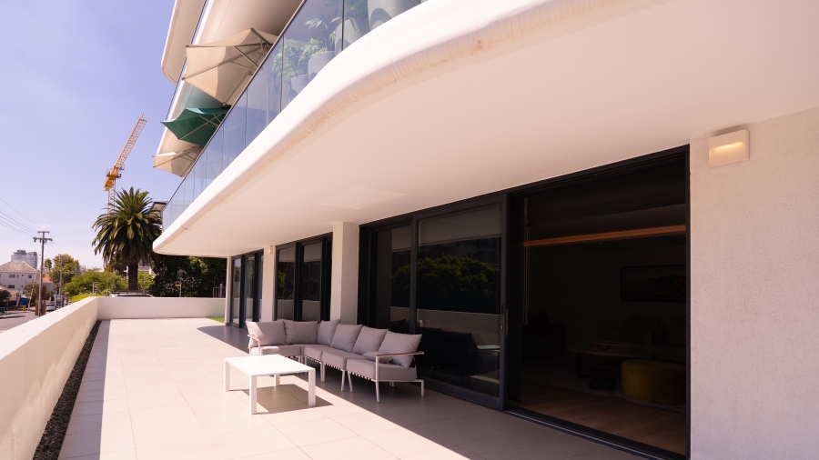 2 Bedroom Property for Sale in Sea Point Western Cape